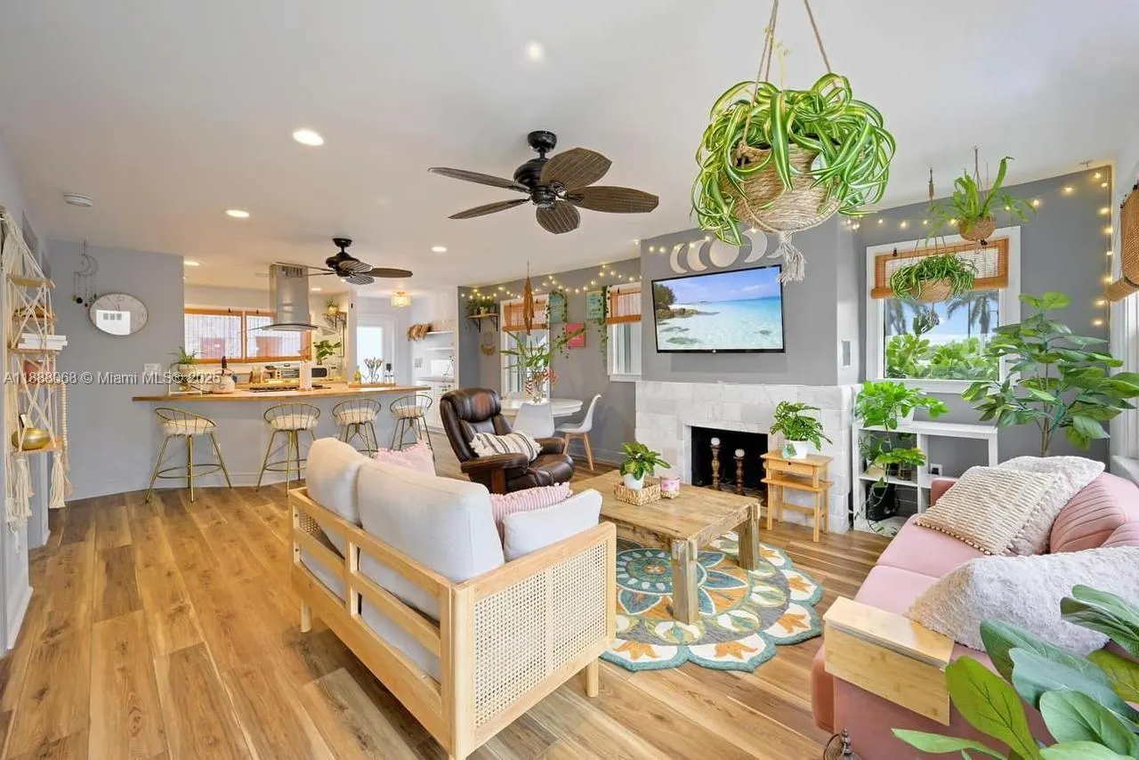 314 New Hampshire St, #23