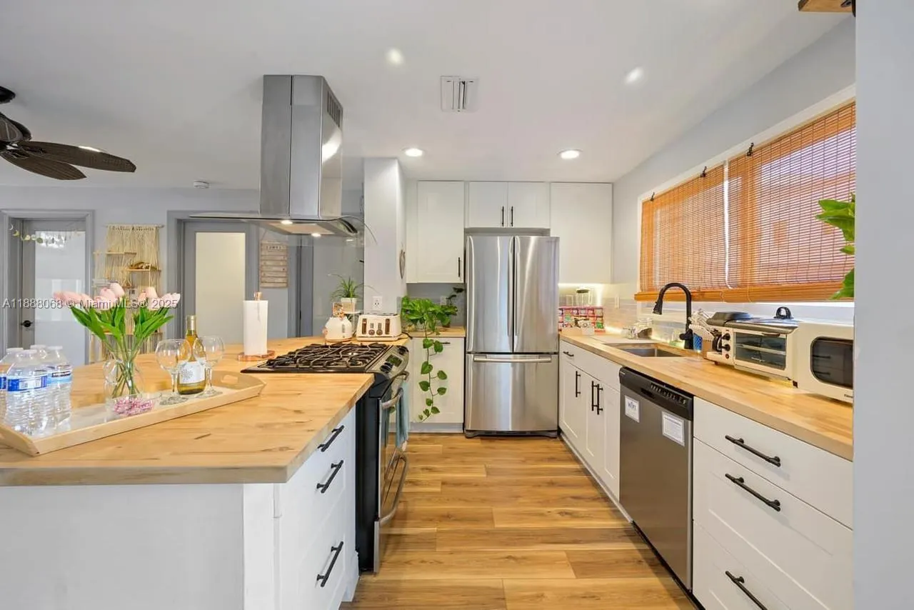 314 New Hampshire St, #23