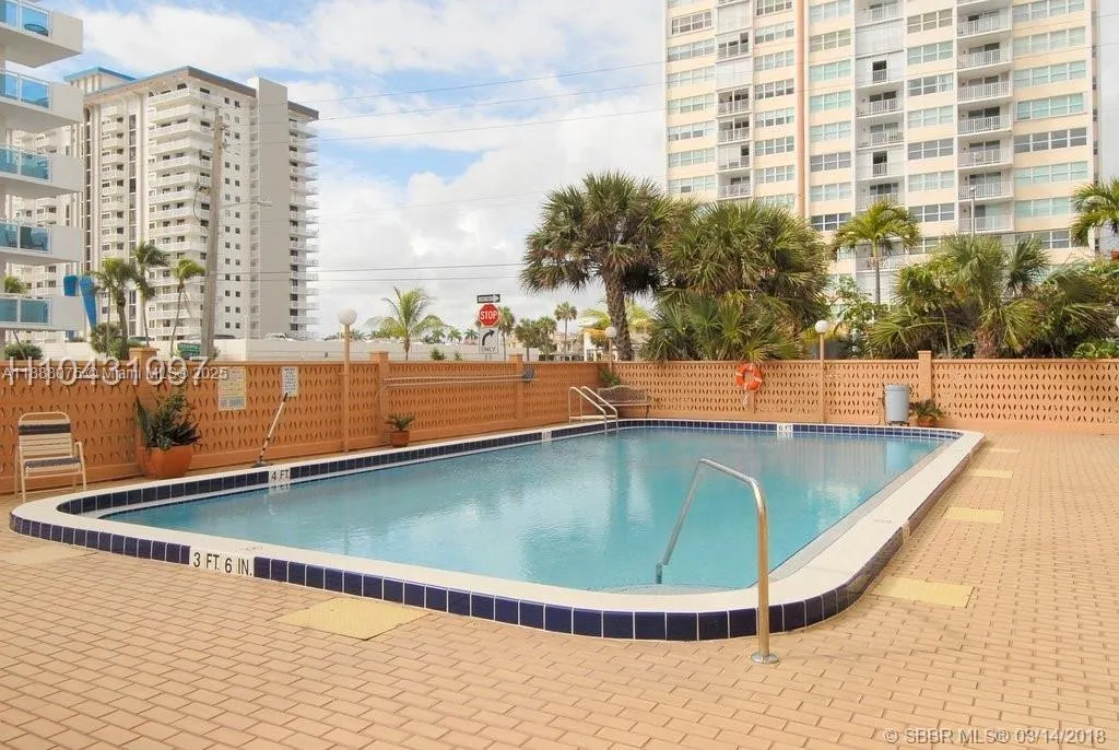 1601 S Ocean Dr, #504