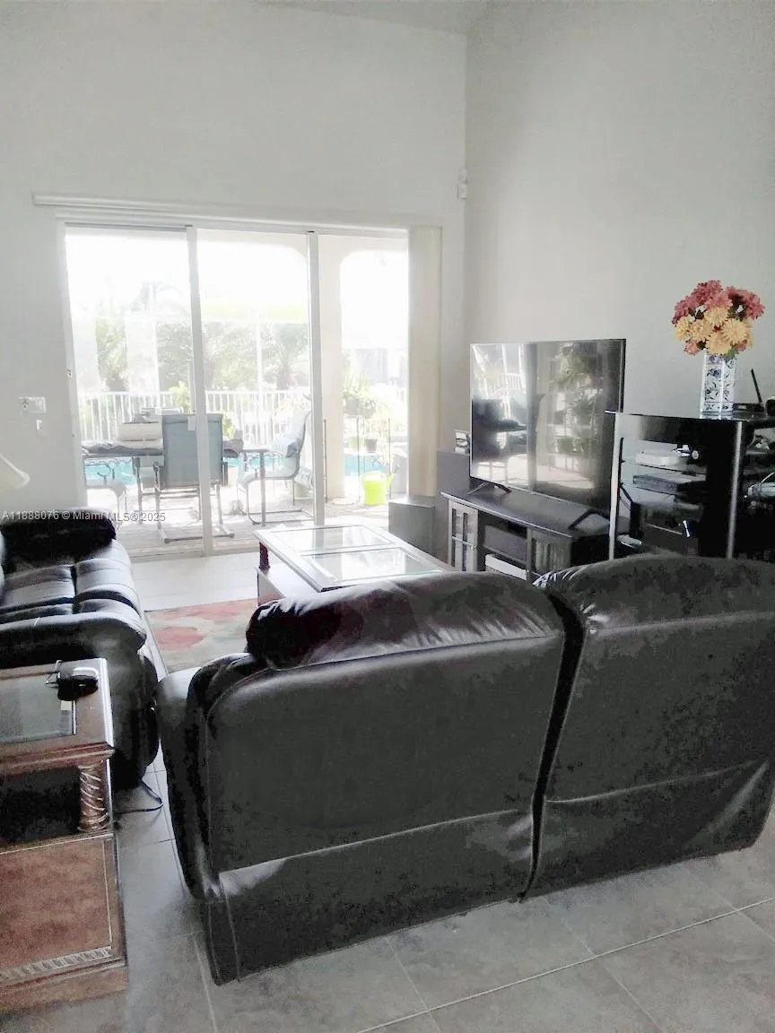 1442 SW 54th Terrace