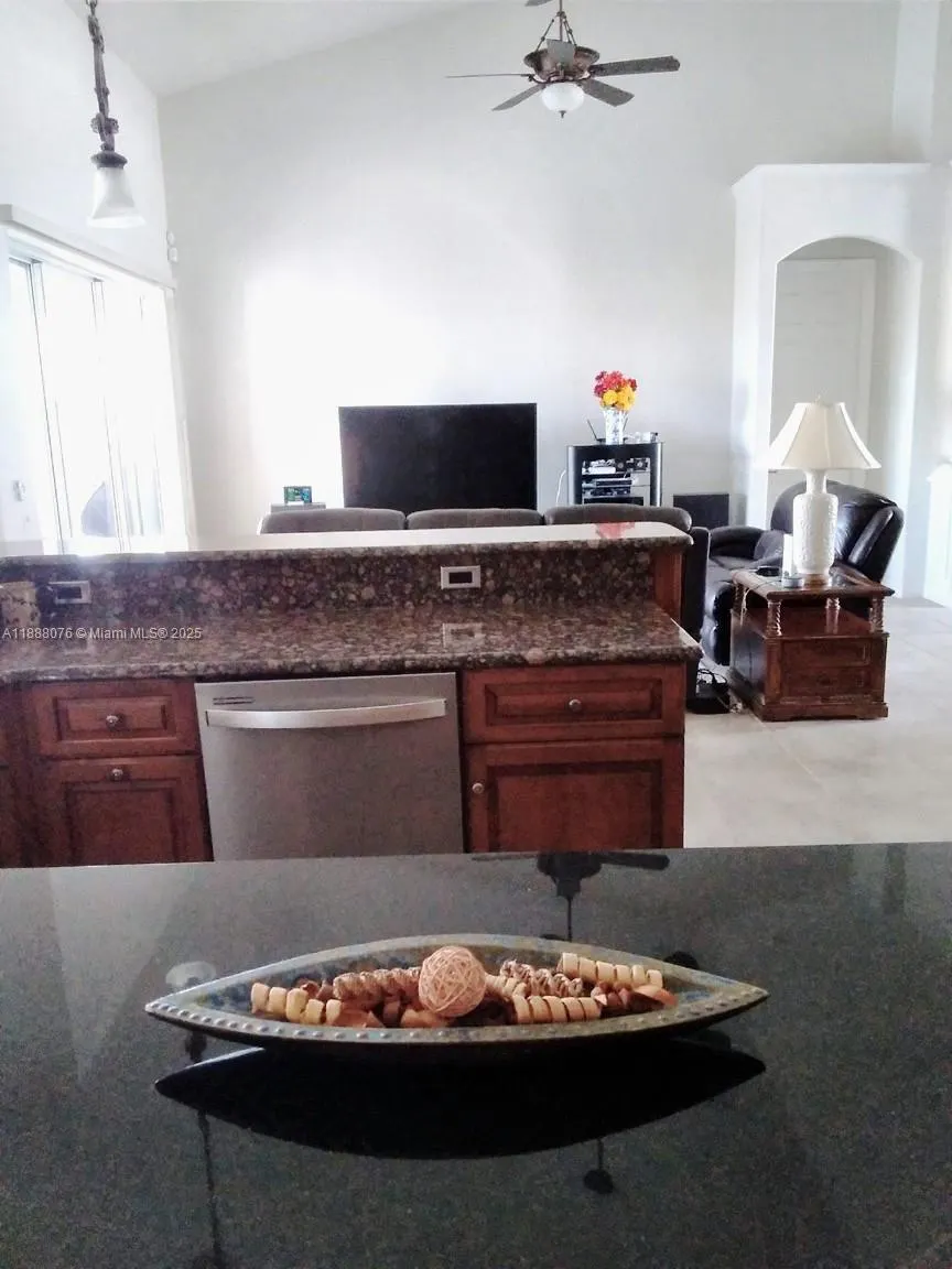 1442 SW 54th Terrace