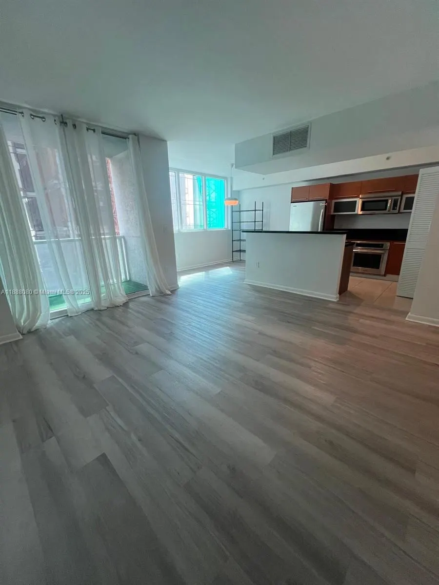 244 Biscayne Blvd, #608