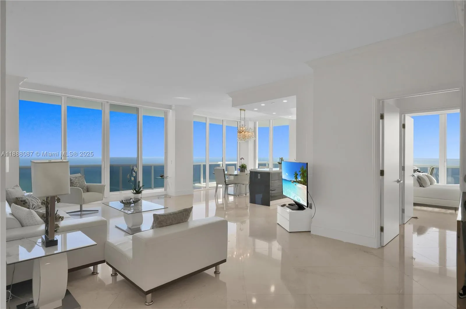 4779 Collins Ave, #PH4301