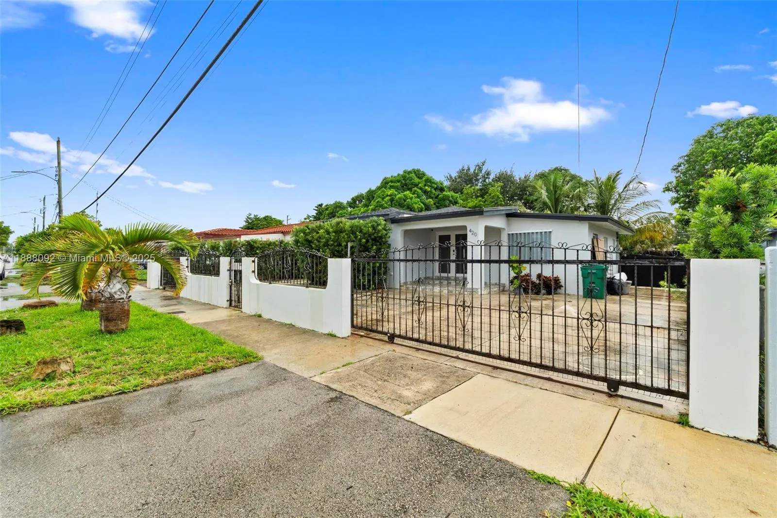 420 NW 44th Ave