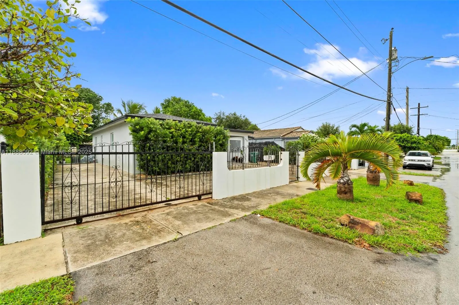 420 NW 44th Ave