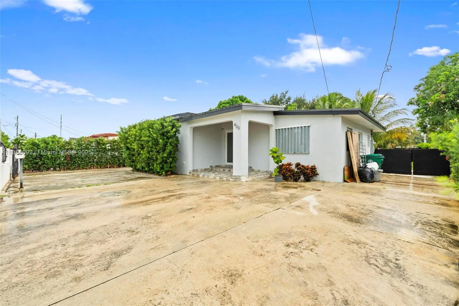 420 NW 44th Ave