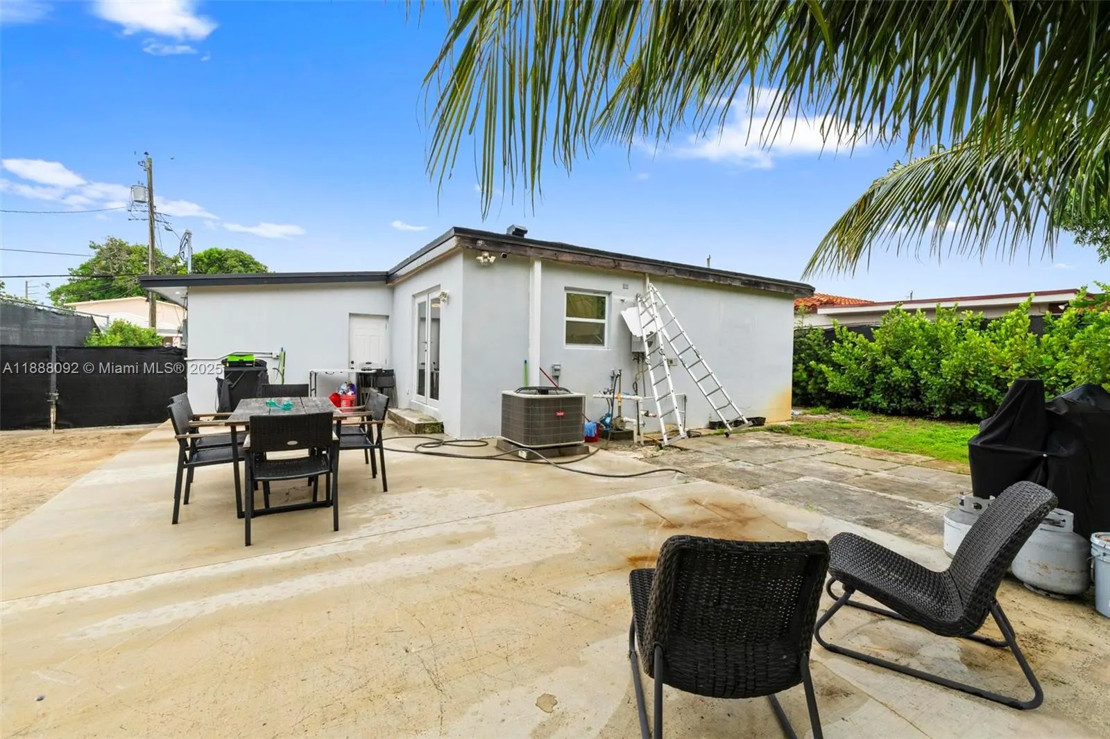420 NW 44th Ave