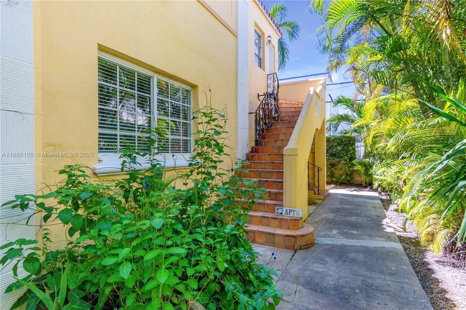 846 Jefferson Ave, #4