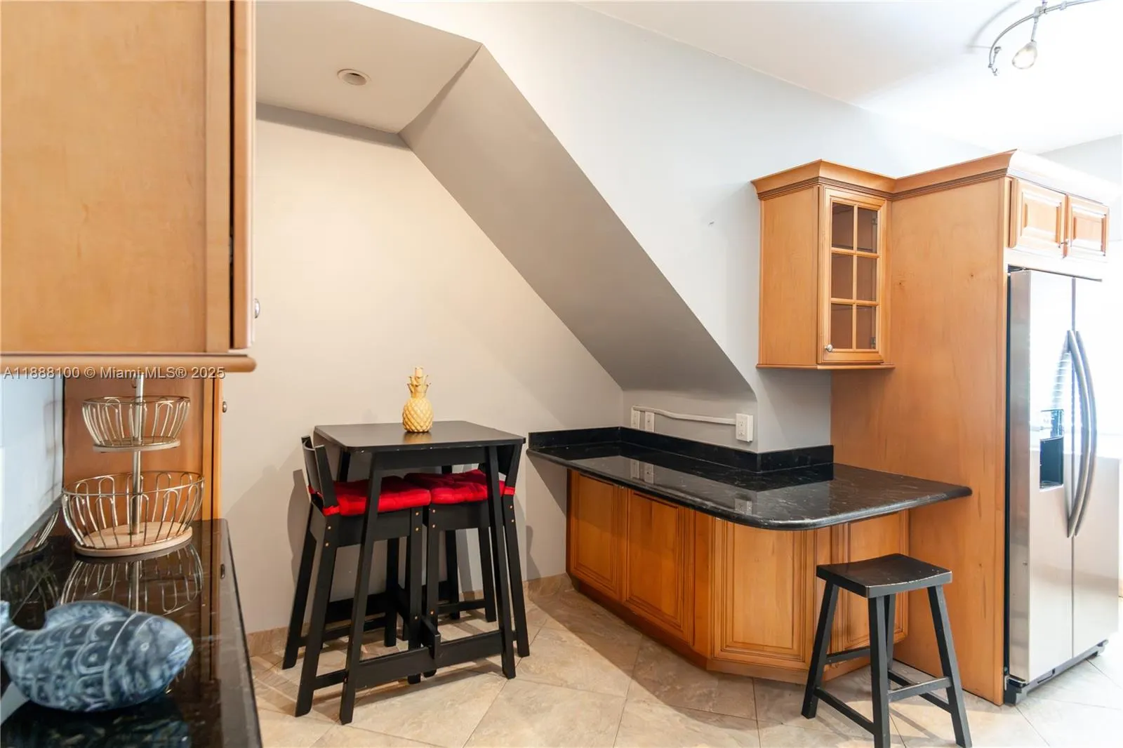 846 Jefferson Ave, #4