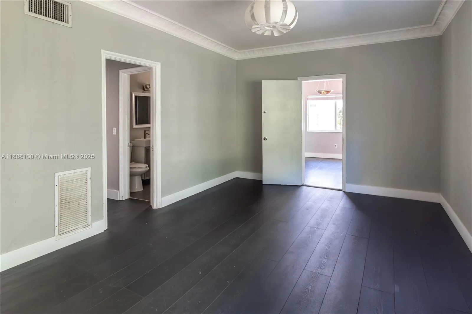 846 Jefferson Ave, #4
