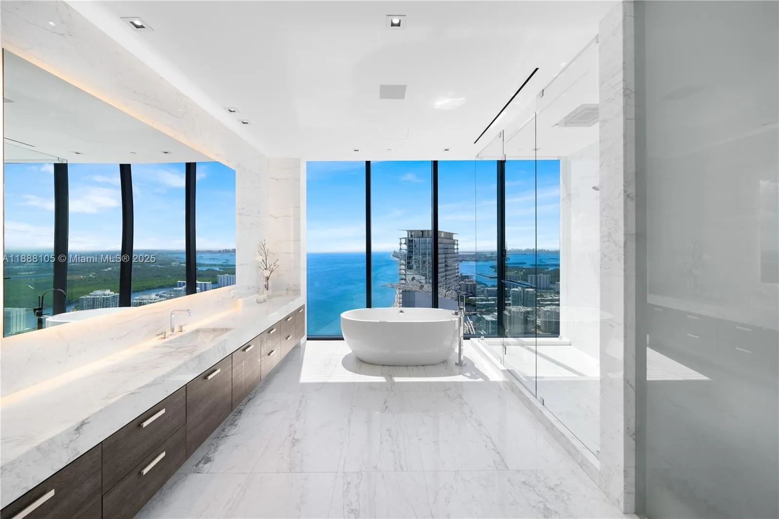 17141 Collins Ave, #LPH-1