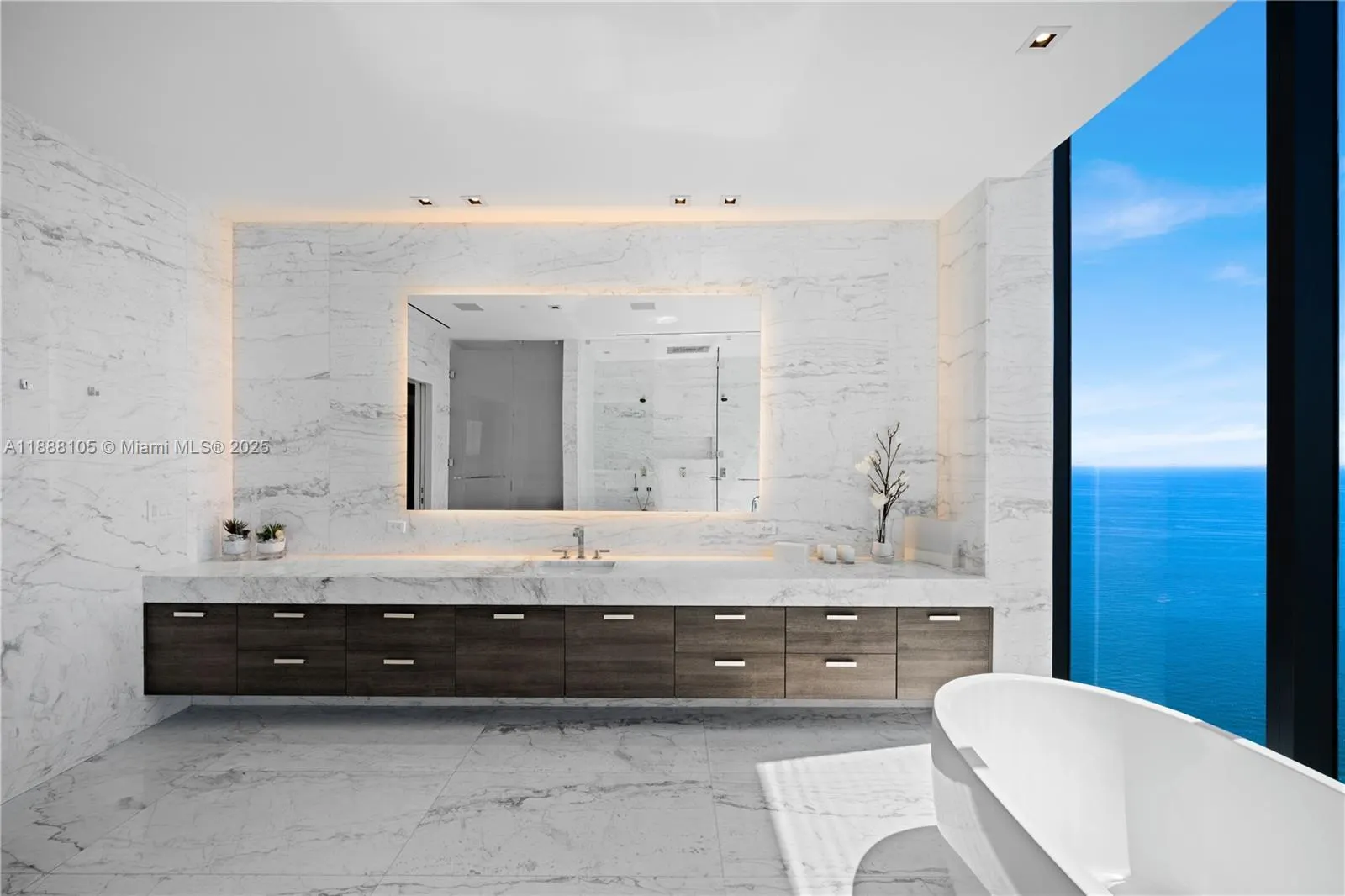 17141 Collins Ave, #LPH-1