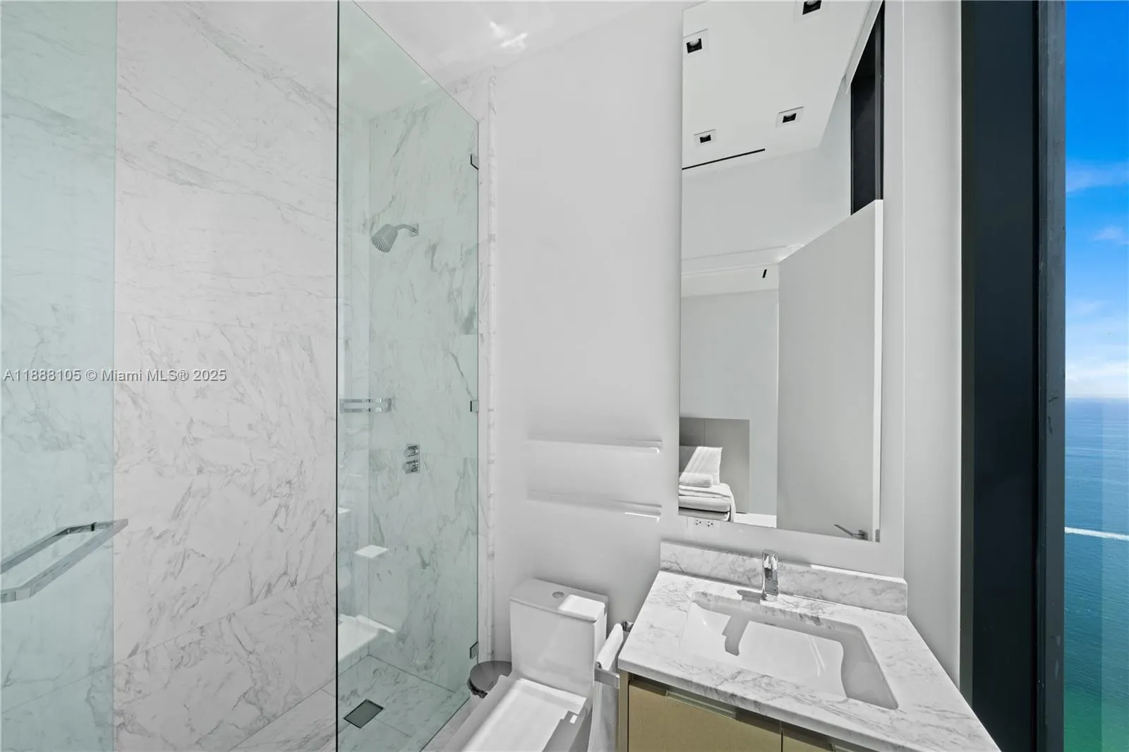 17141 Collins Ave, #LPH-1