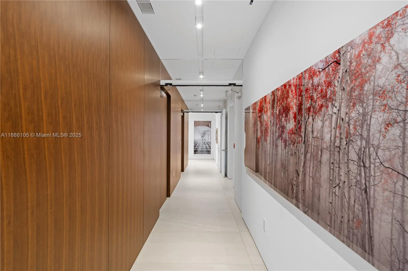 17141 Collins Ave, #LPH-1