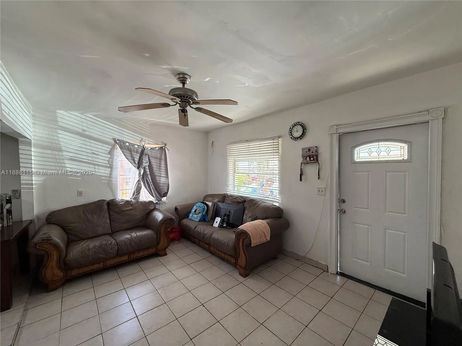 810 NW 24th Ct