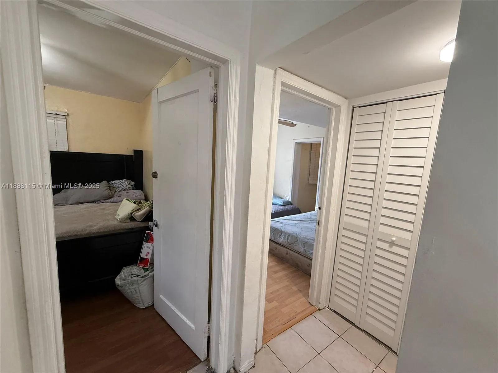 810 NW 24th Ct