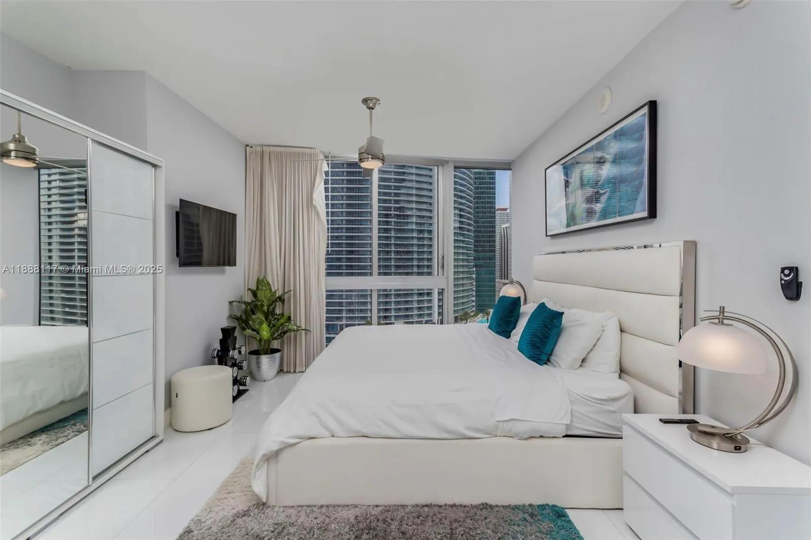 485 Brickell Ave, #2502
