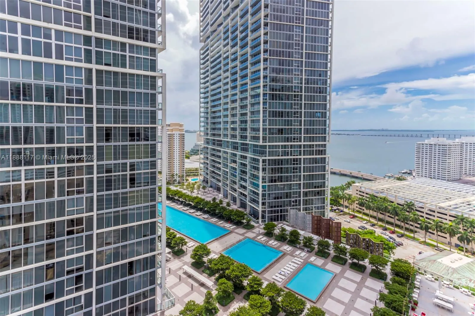 485 Brickell Ave, #2502