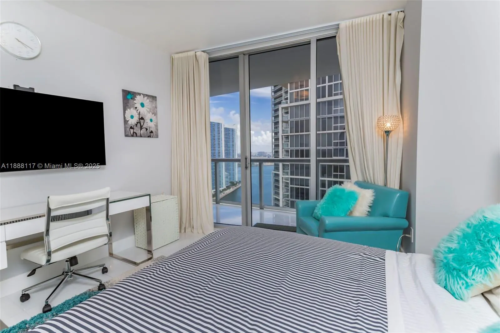 485 Brickell Ave, #2502