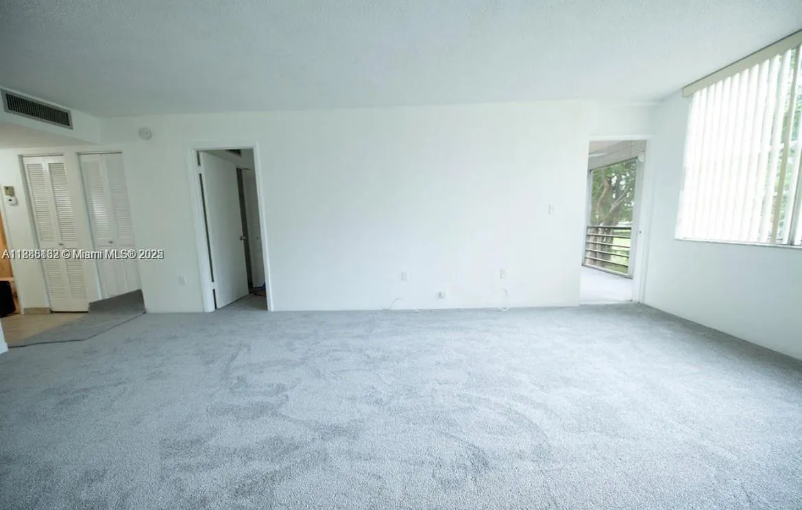 1400 Saint Charles Pl, #222