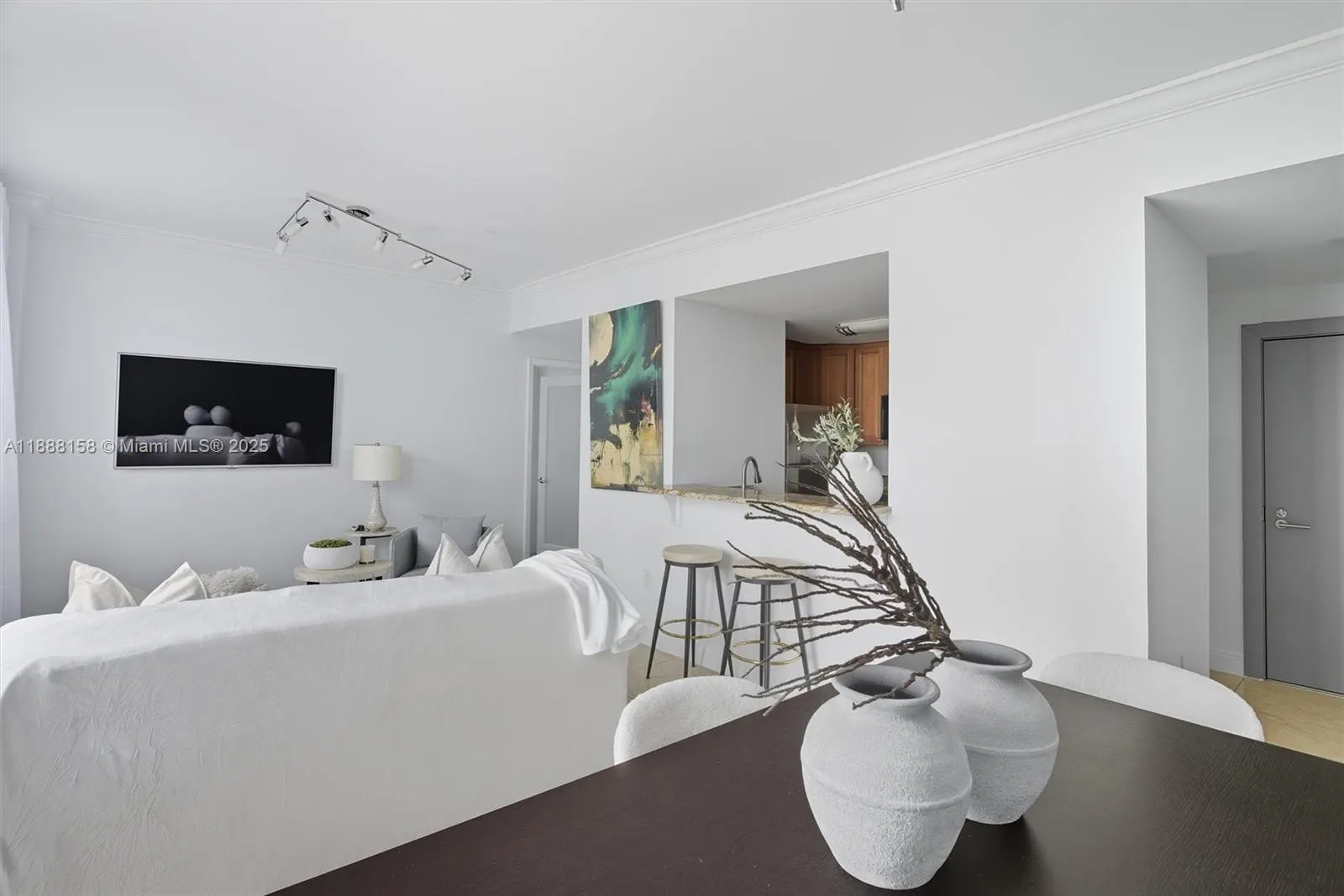 185 SE 14 Terr, #1709