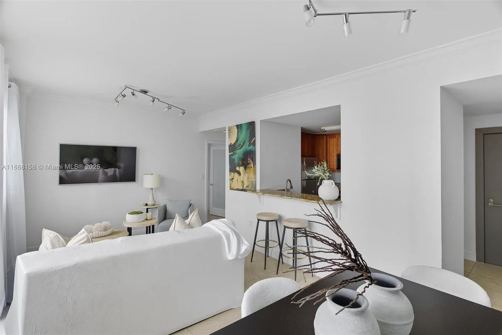 185 SE 14 Terr, #1709