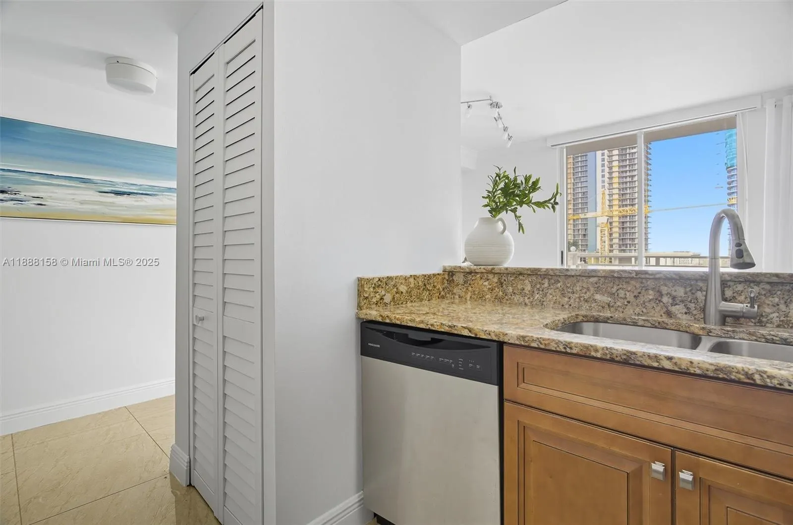 185 SE 14 Terr, #1709