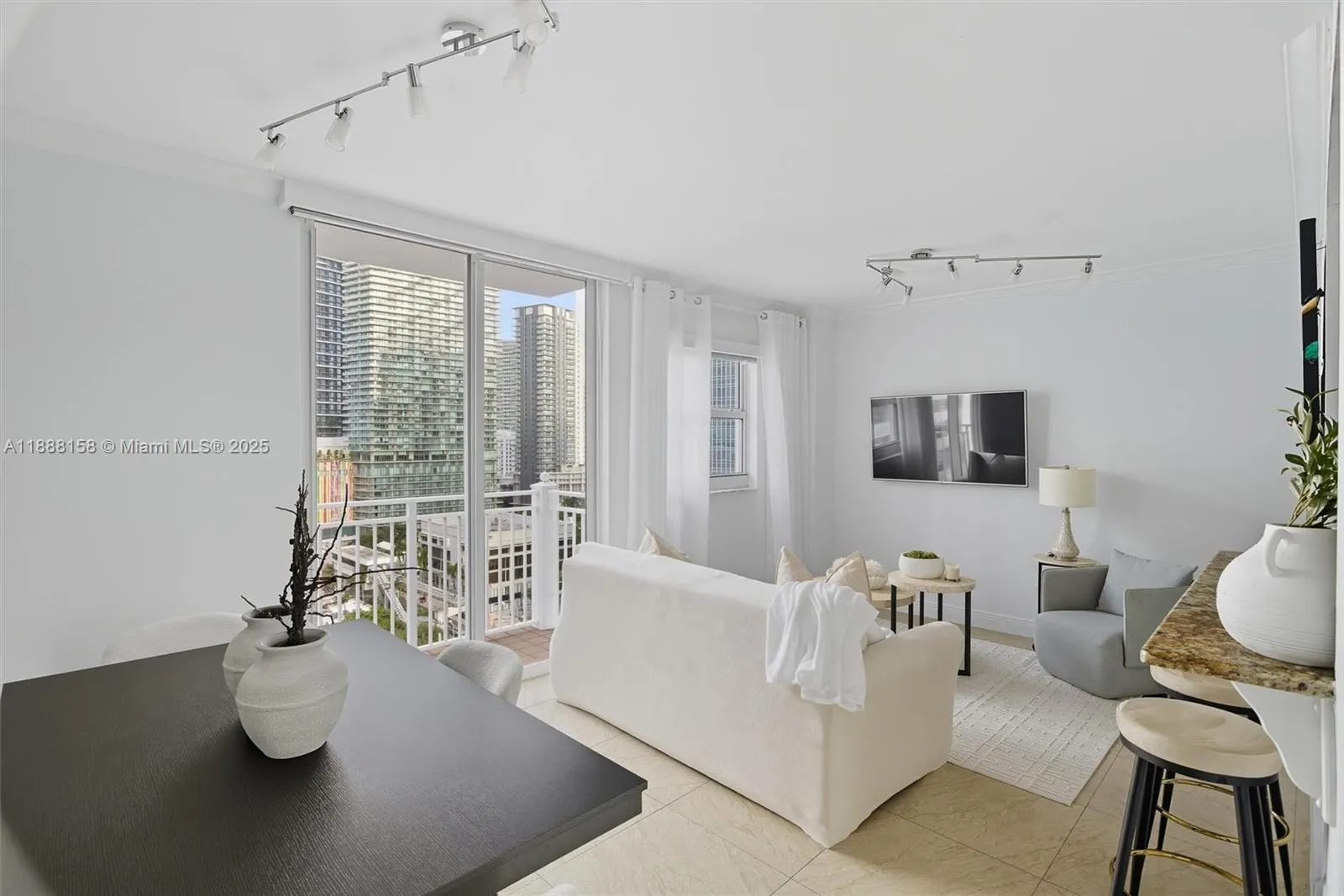 185 SE 14 Terr, #1709