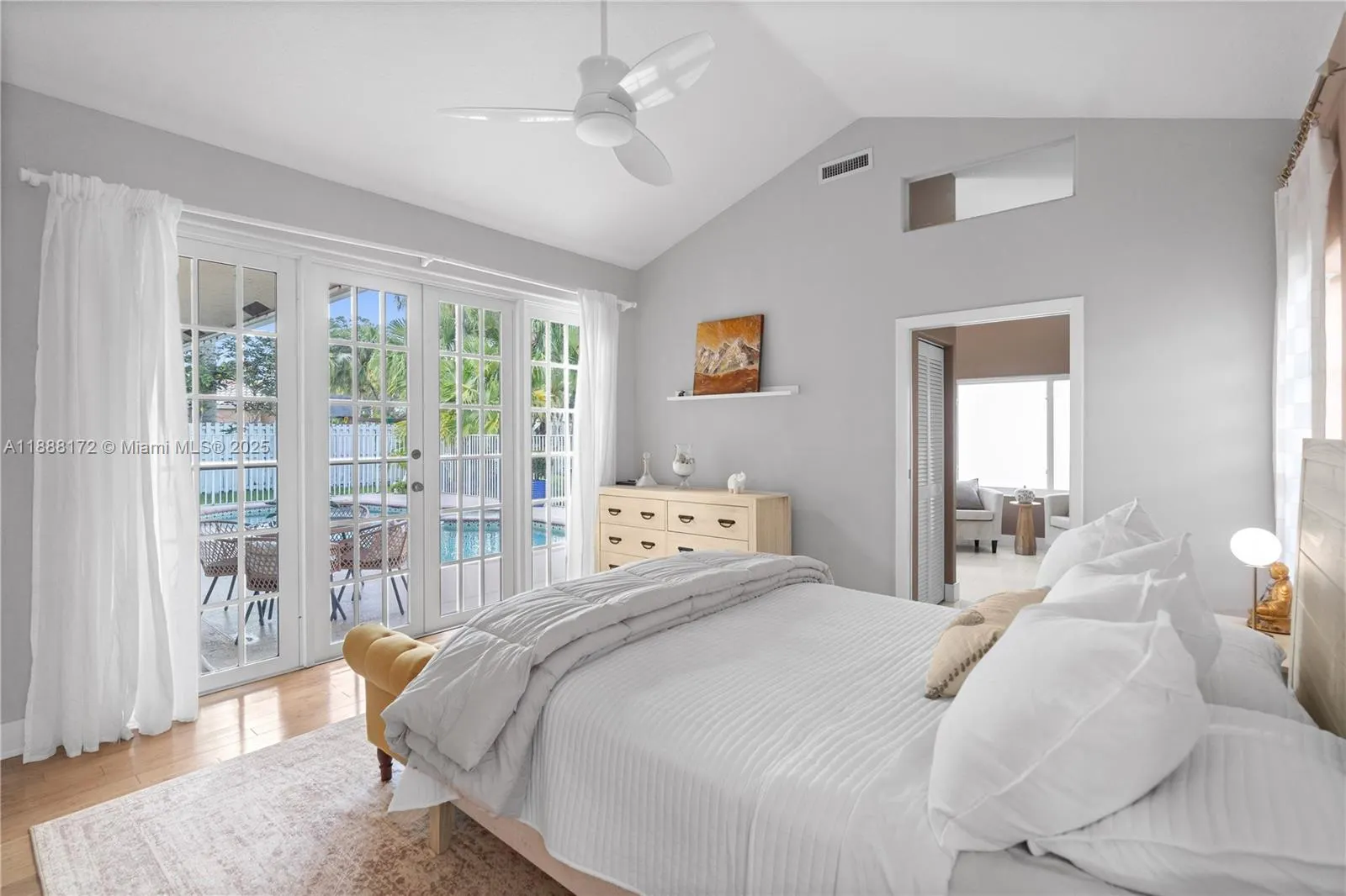 1171 Laguna Springs Dr
