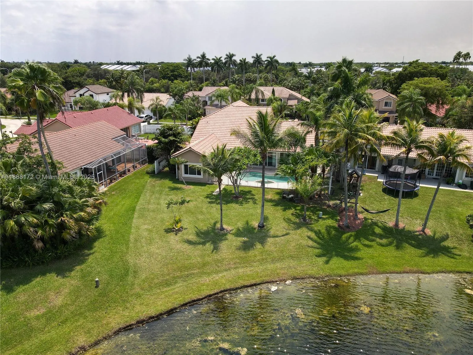 1171 Laguna Springs Dr