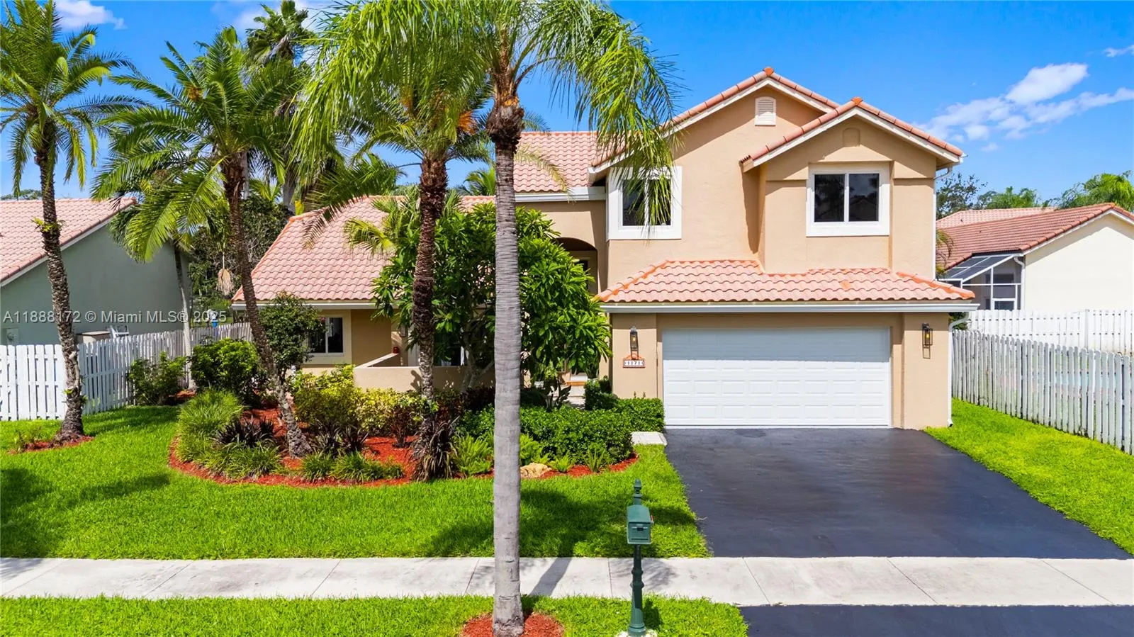 1171 Laguna Springs Dr