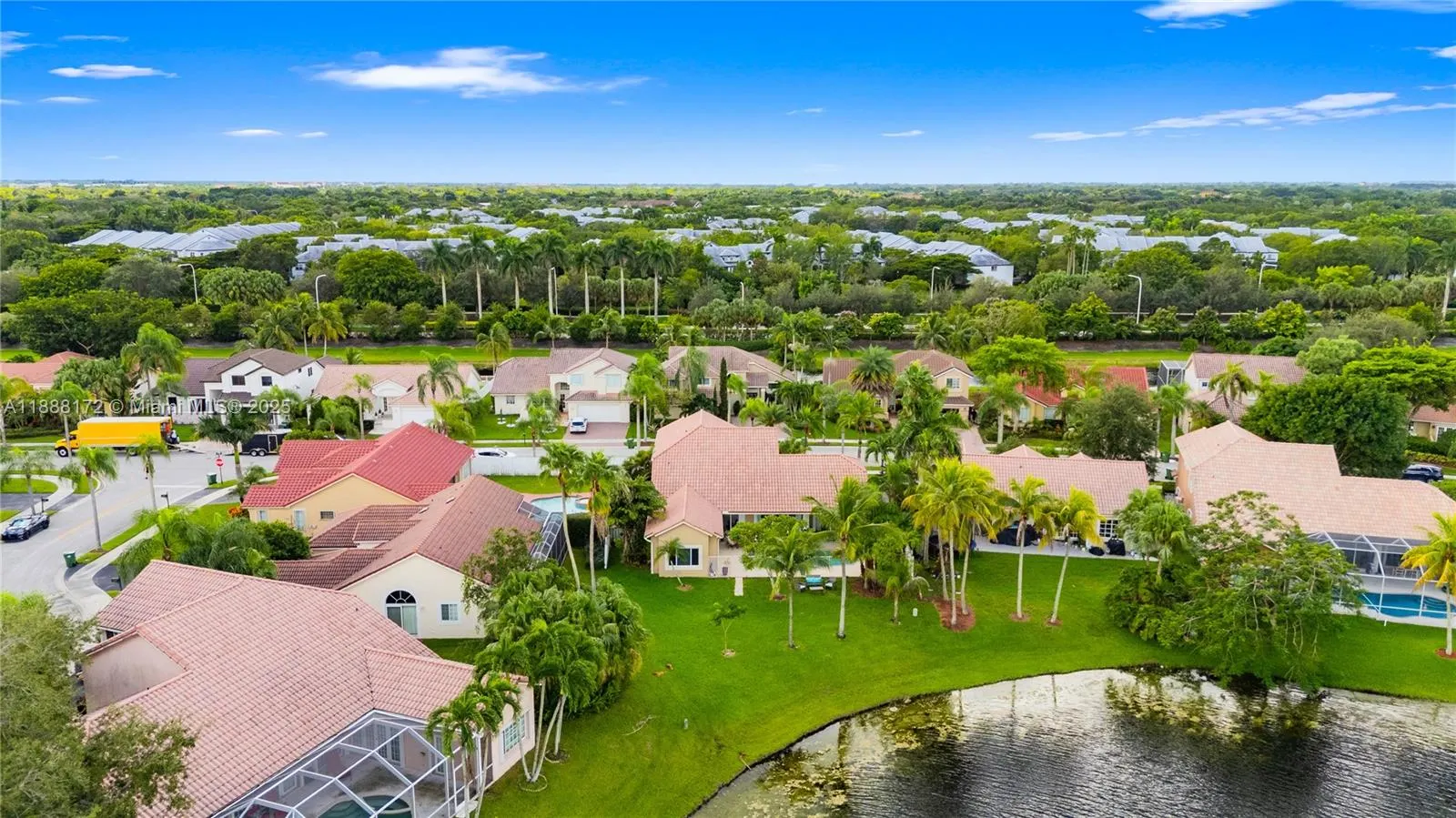 1171 Laguna Springs Dr