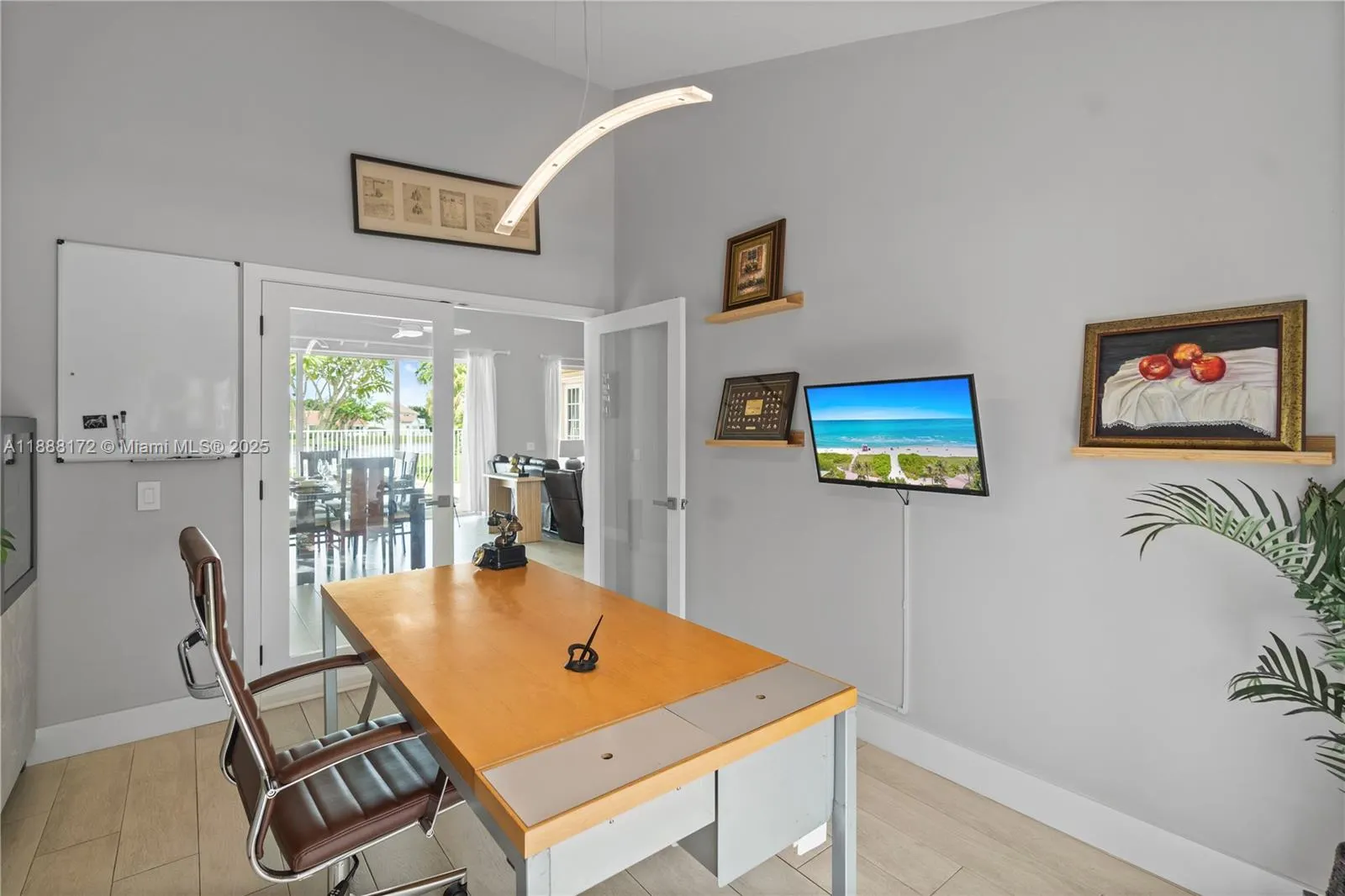 1171 Laguna Springs Dr