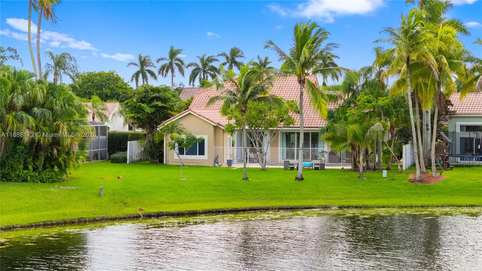 1171 Laguna Springs Dr