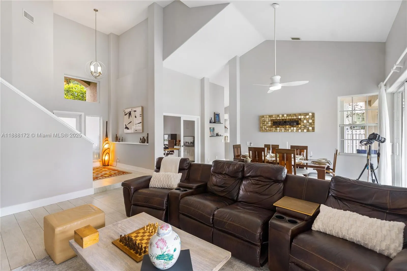 1171 Laguna Springs Dr