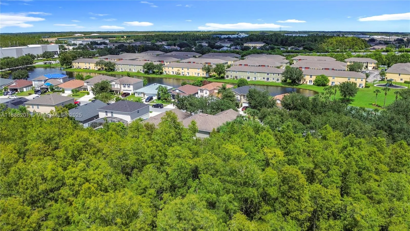 312 WINDROSE DR