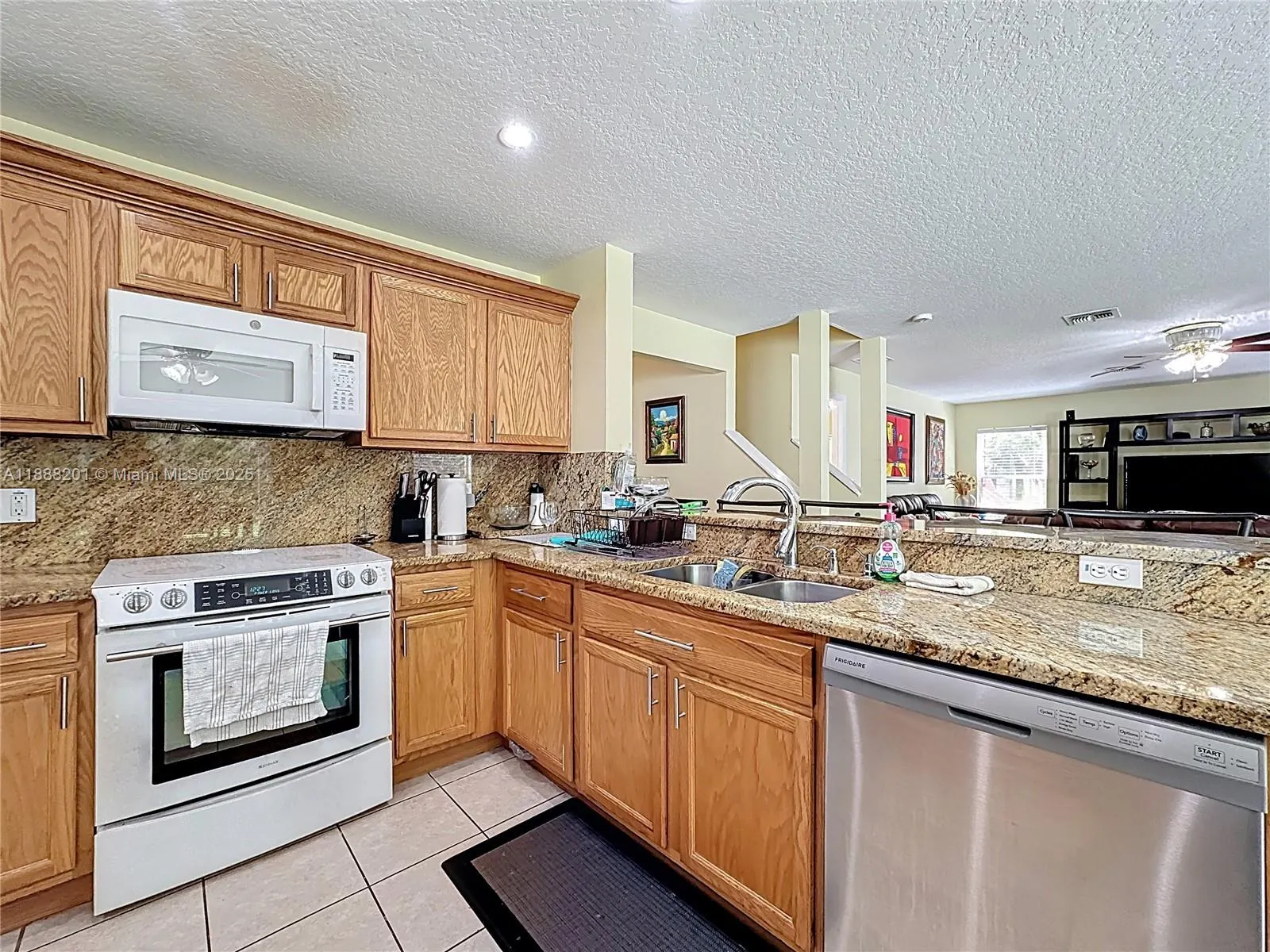 312 WINDROSE DR