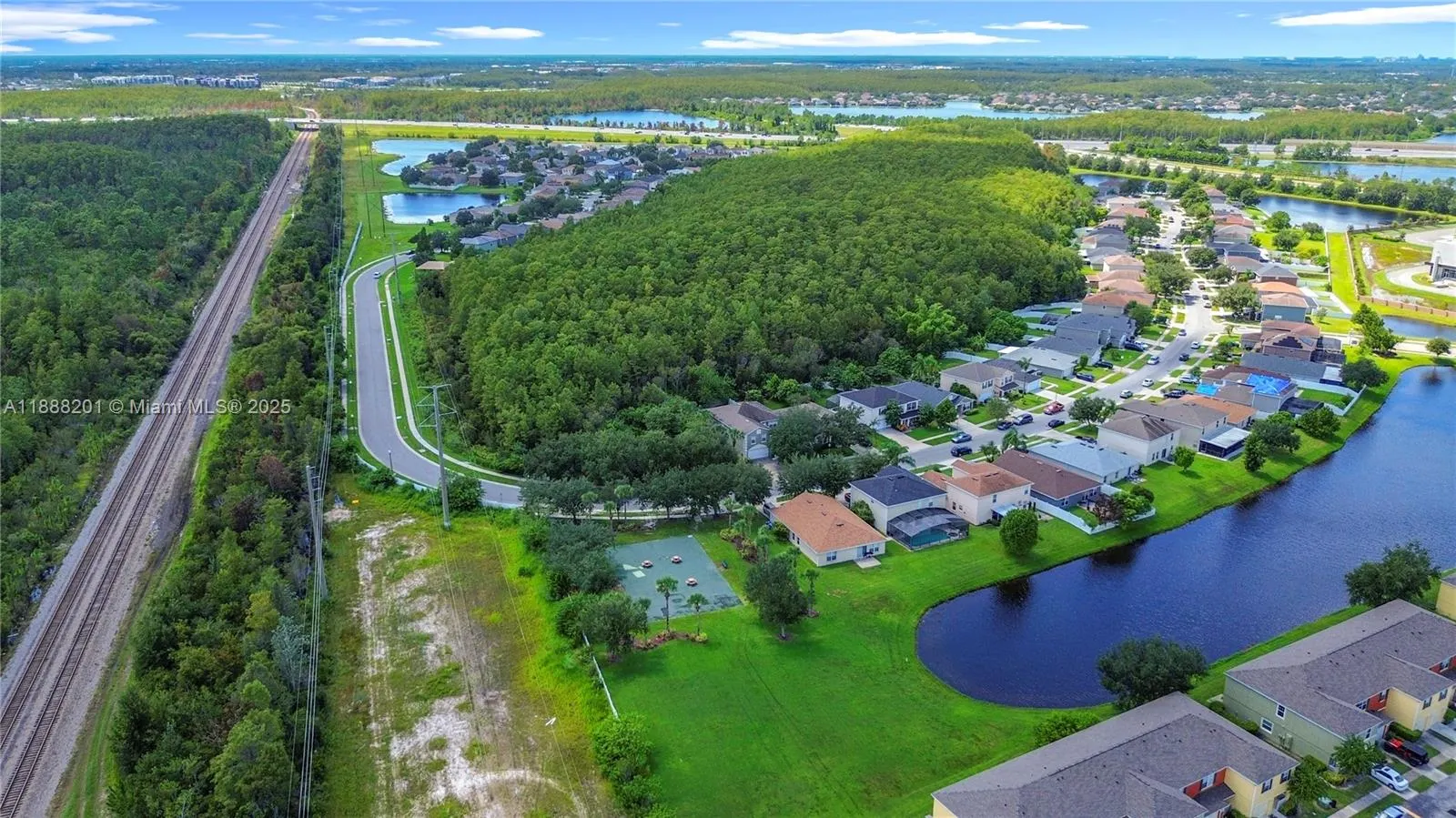 312 WINDROSE DR