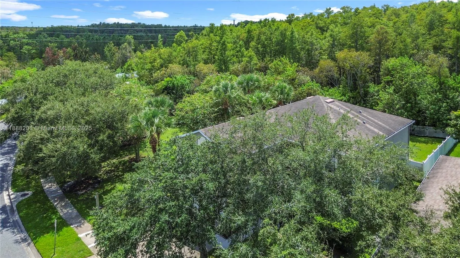 312 WINDROSE DR
