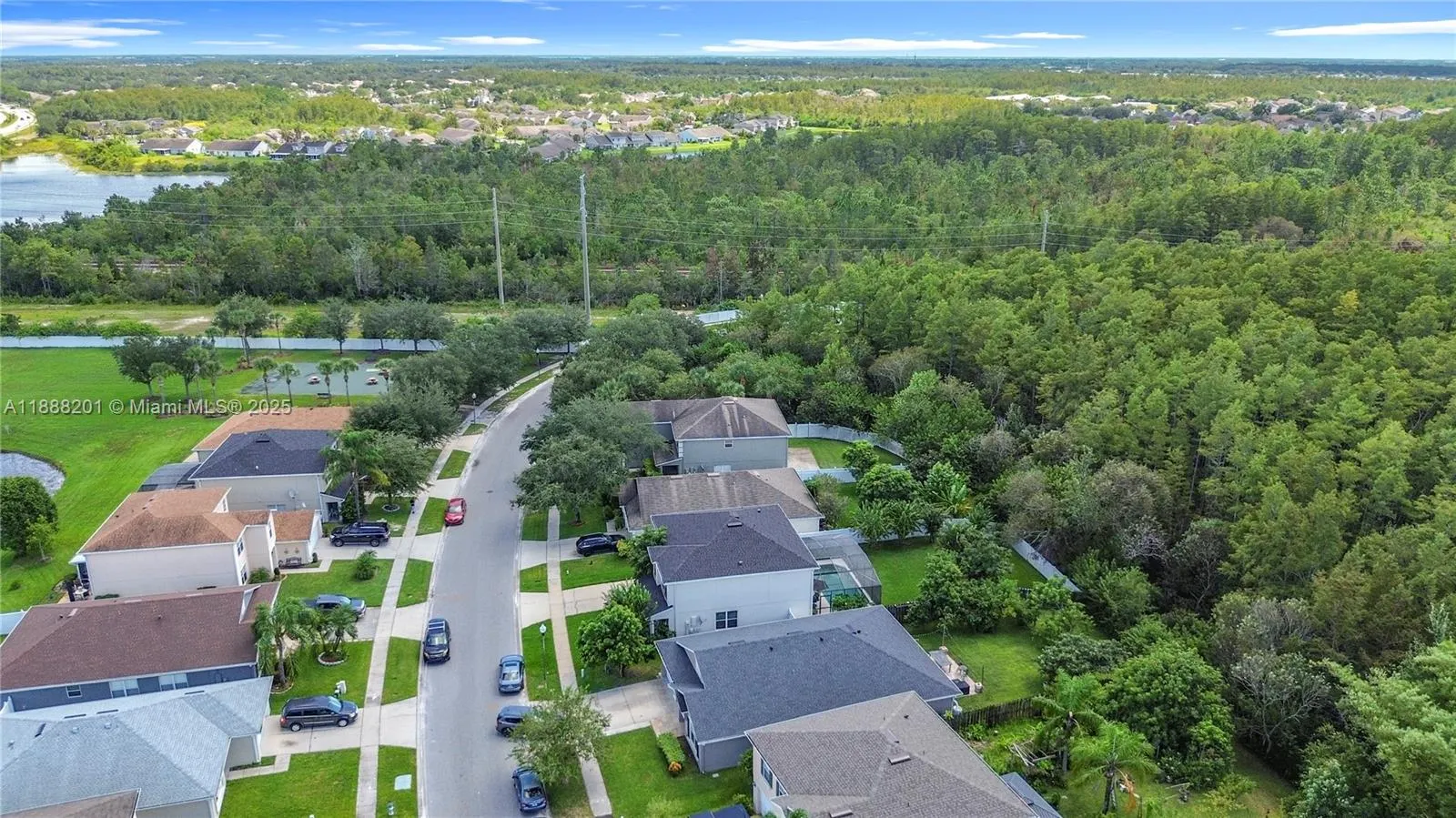 312 WINDROSE DR