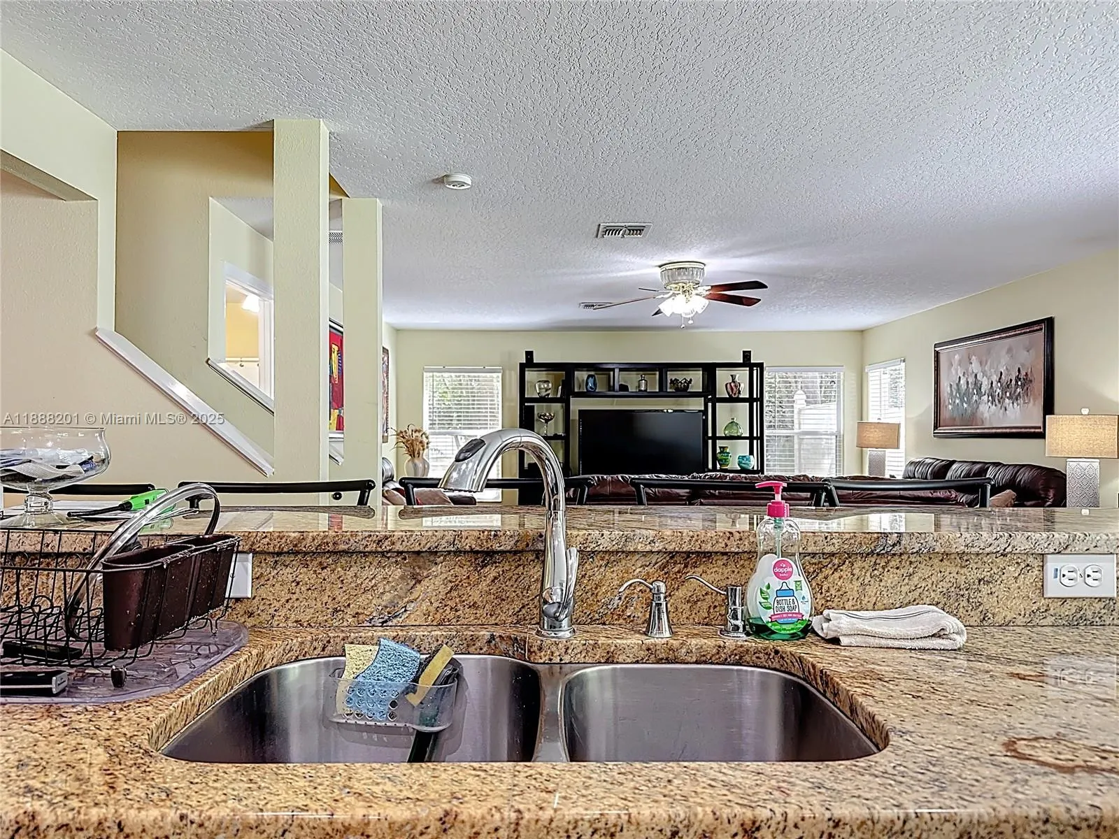 312 WINDROSE DR