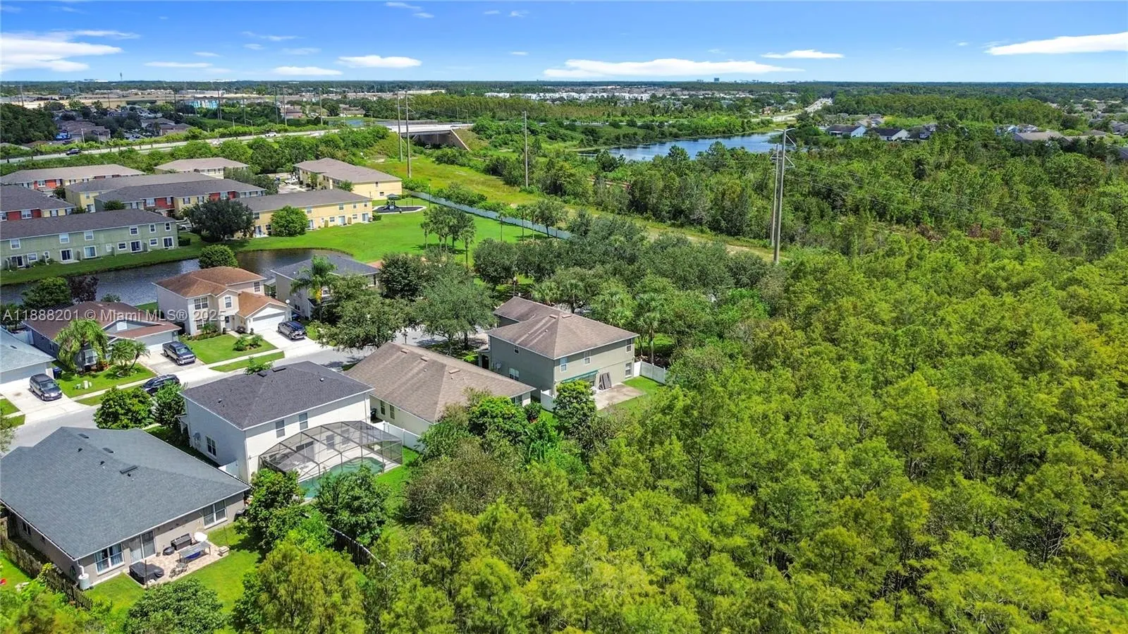 312 WINDROSE DR