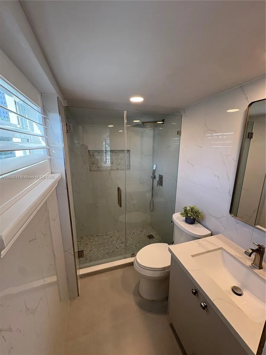 901 S Surf Rd, #208