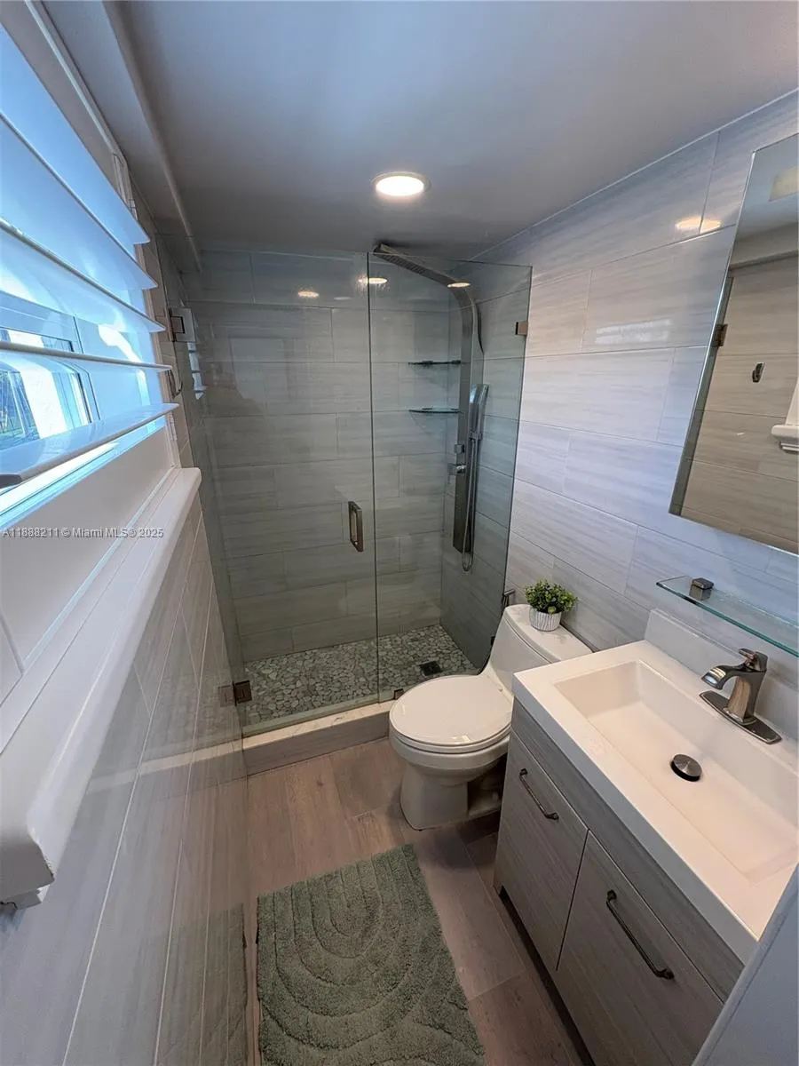 901 S Surf Rd, #208