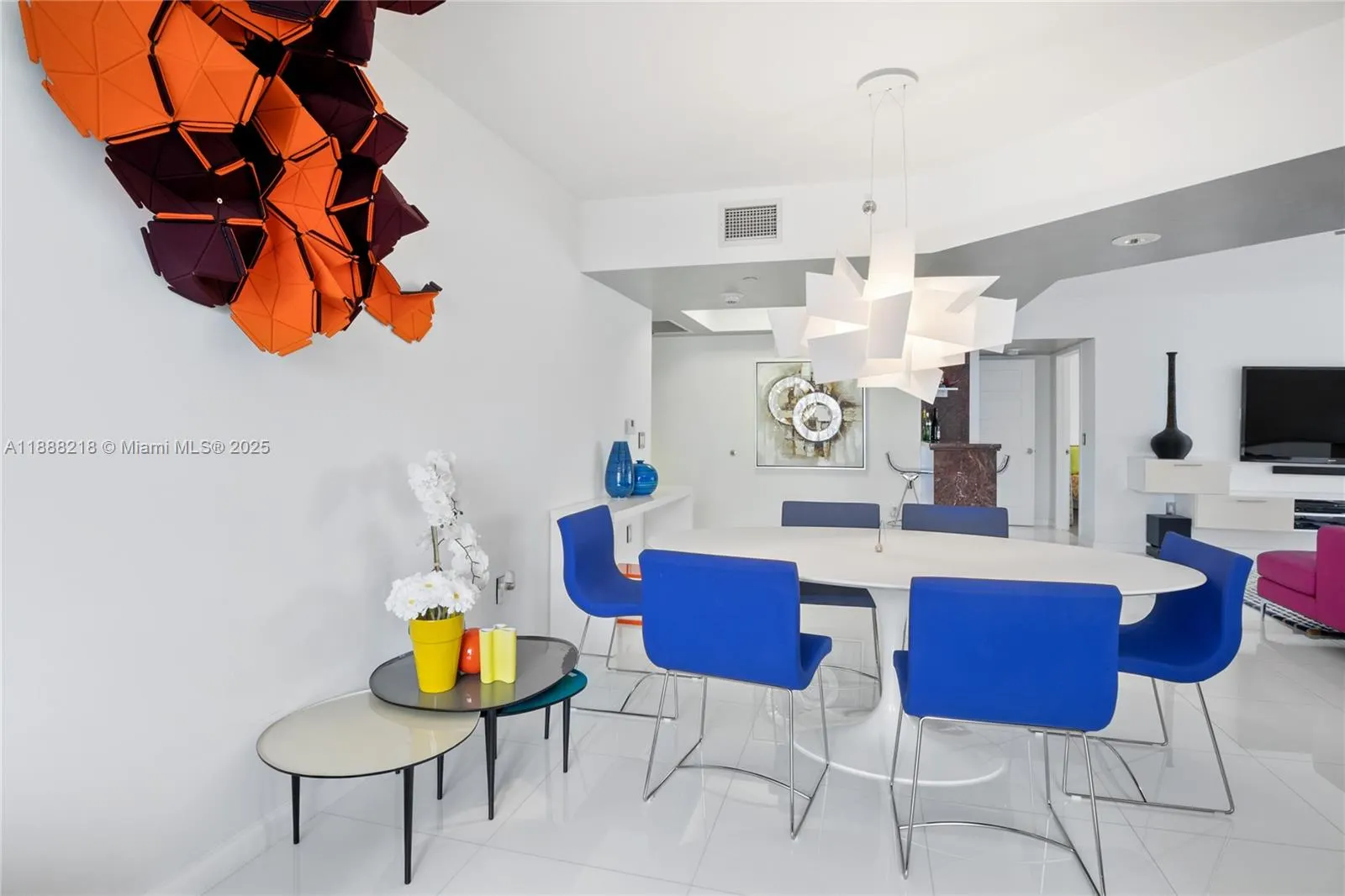 16445 Collins Ave, #2228