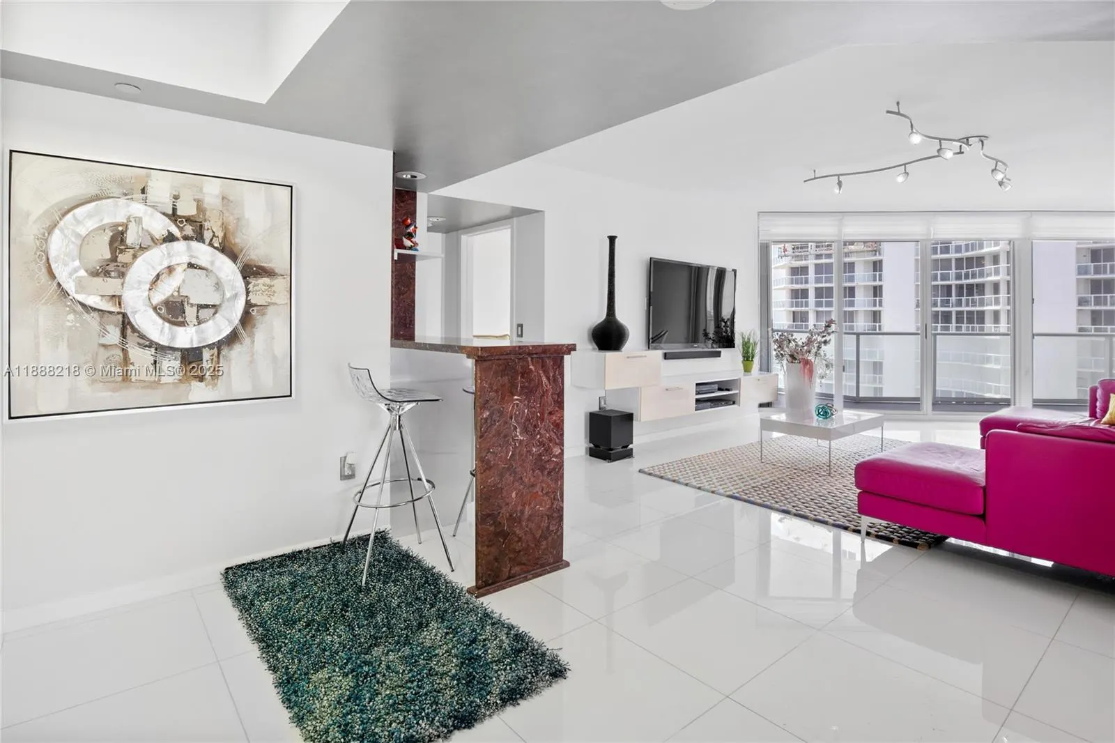 16445 Collins Ave, #2228