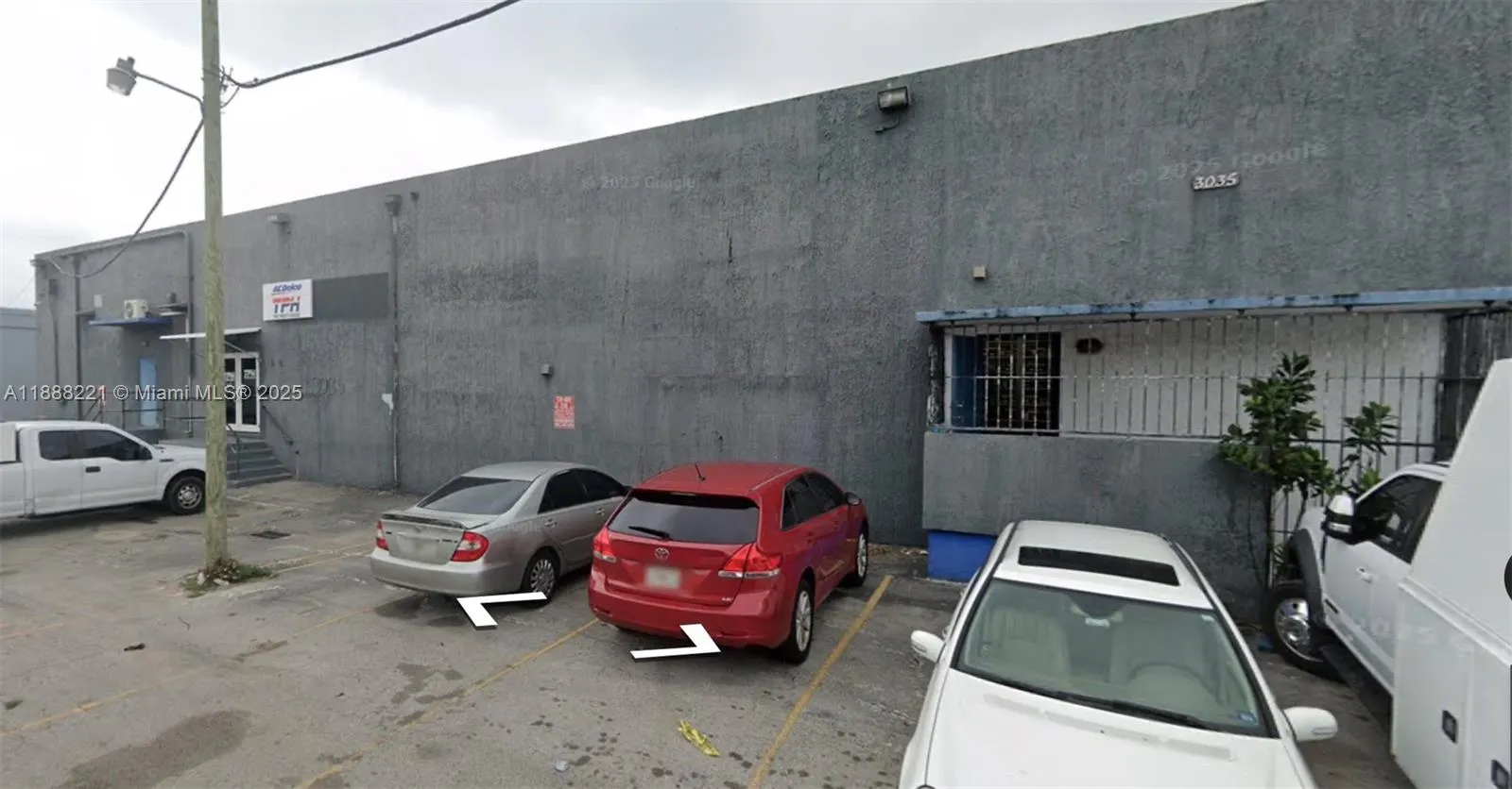 3035 NW 40th St