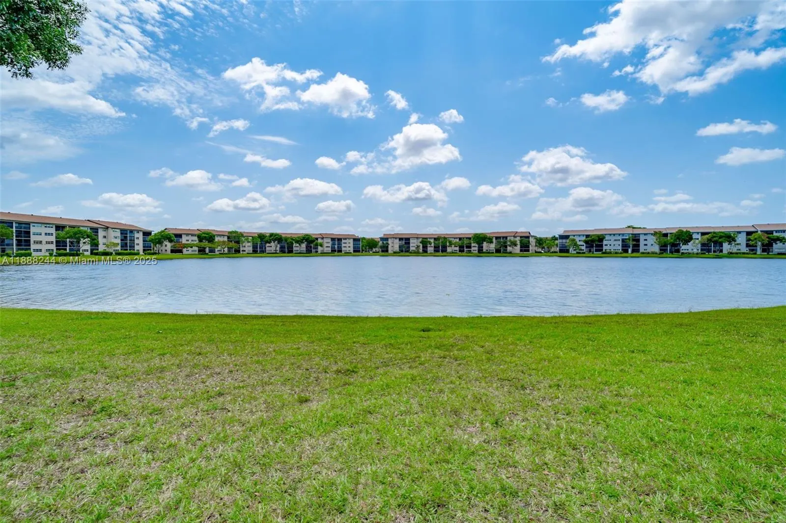 13800 SW 14th St, #409C