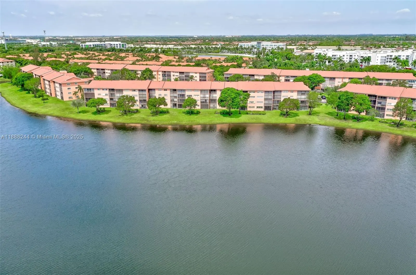 13800 SW 14th St, #409C