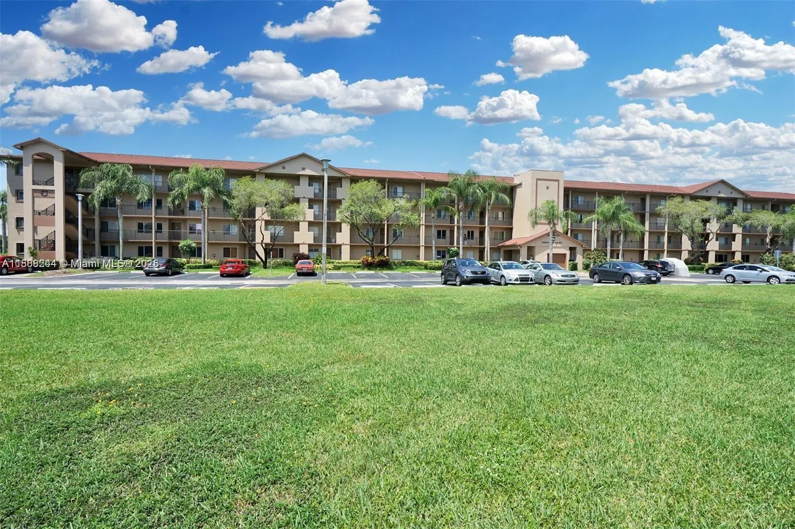13800 SW 14th St, #409C